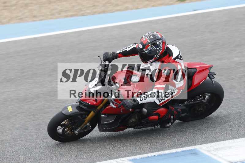 /02 28.-31.01.2025 Moto Center Thun Jerez/gruen-green/82